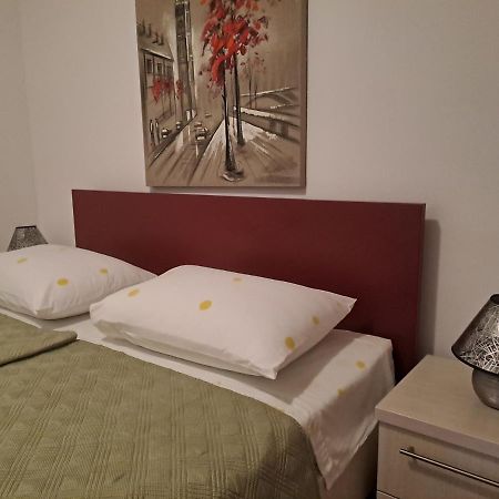 Apartment Mira Šibenik Esterno foto