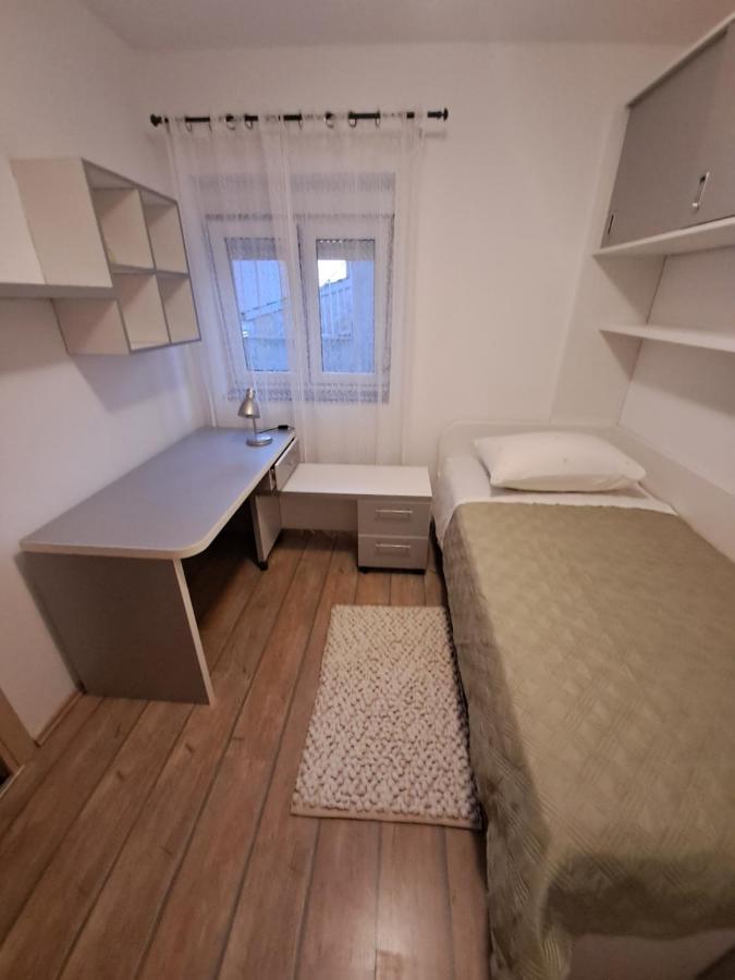 Apartment Mira Šibenik Esterno foto