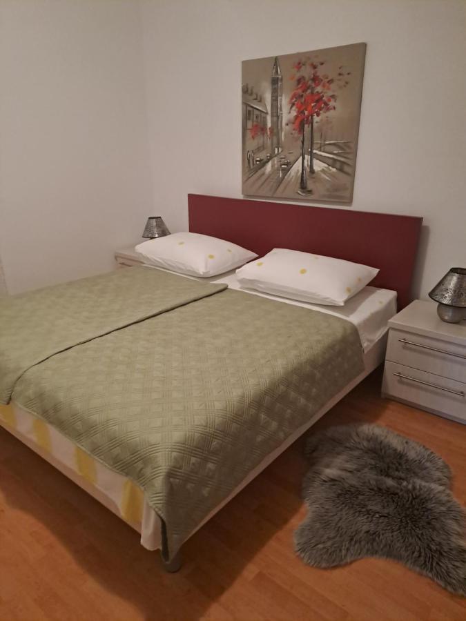Apartment Mira Šibenik Esterno foto