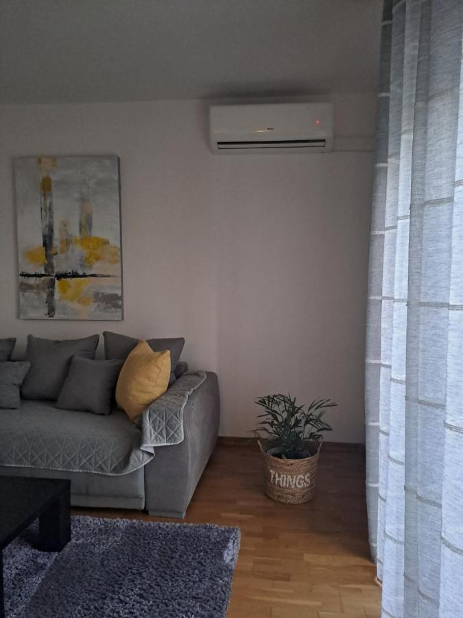 Apartment Mira Šibenik Esterno foto
